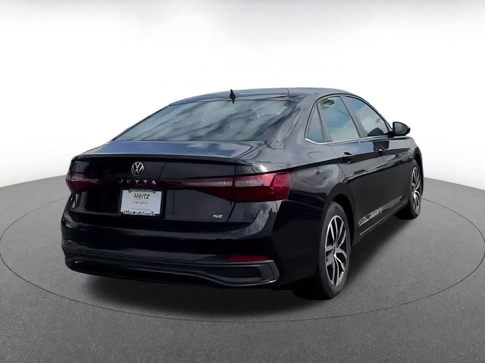 Thumbnail: 2025 Volkswagen Jetta - 14