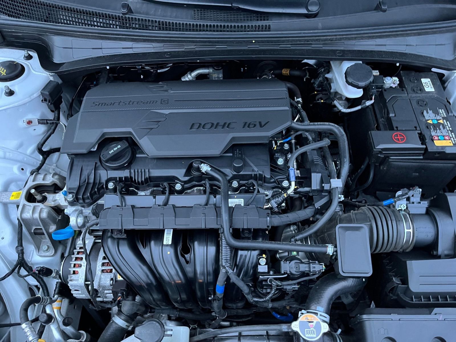 Thumbnail: 2025 Hyundai Elantra - 32