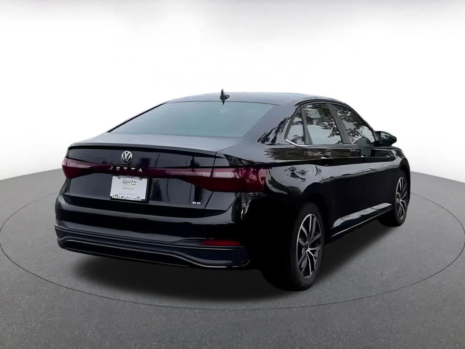 Thumbnail: 2025 Volkswagen Jetta - 11