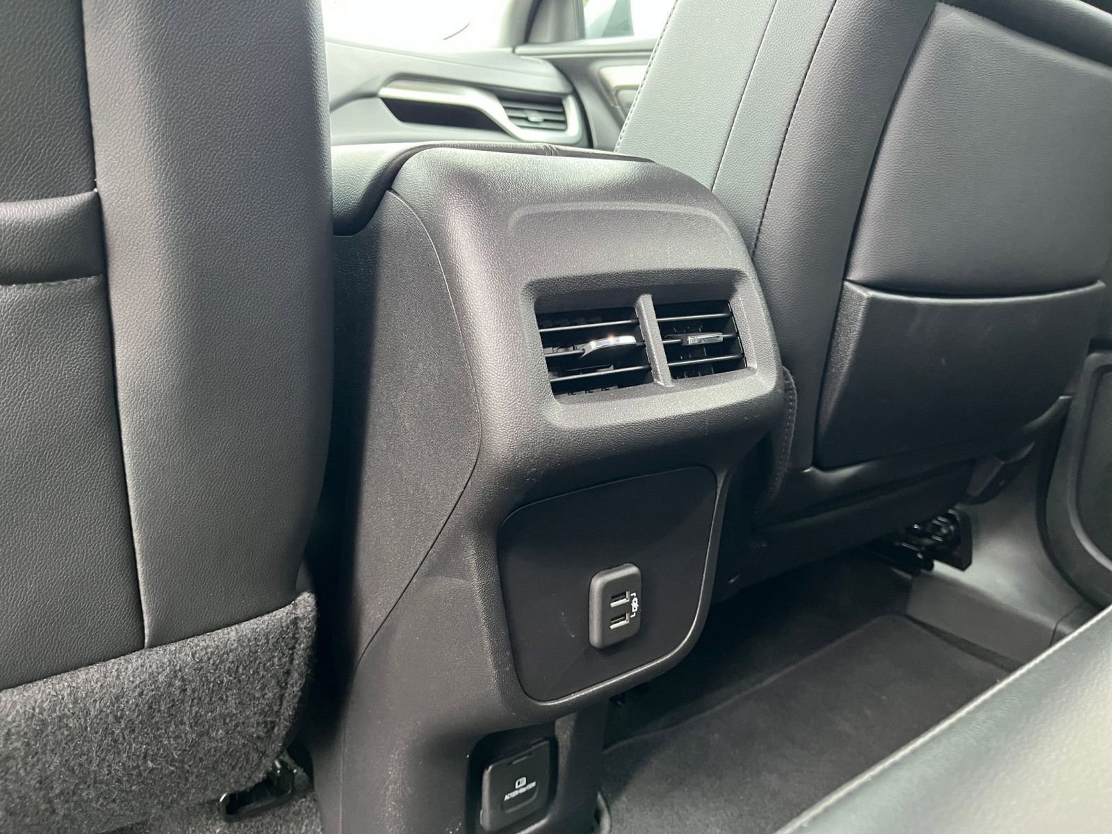 Thumbnail: 2024 GMC Terrain - 25