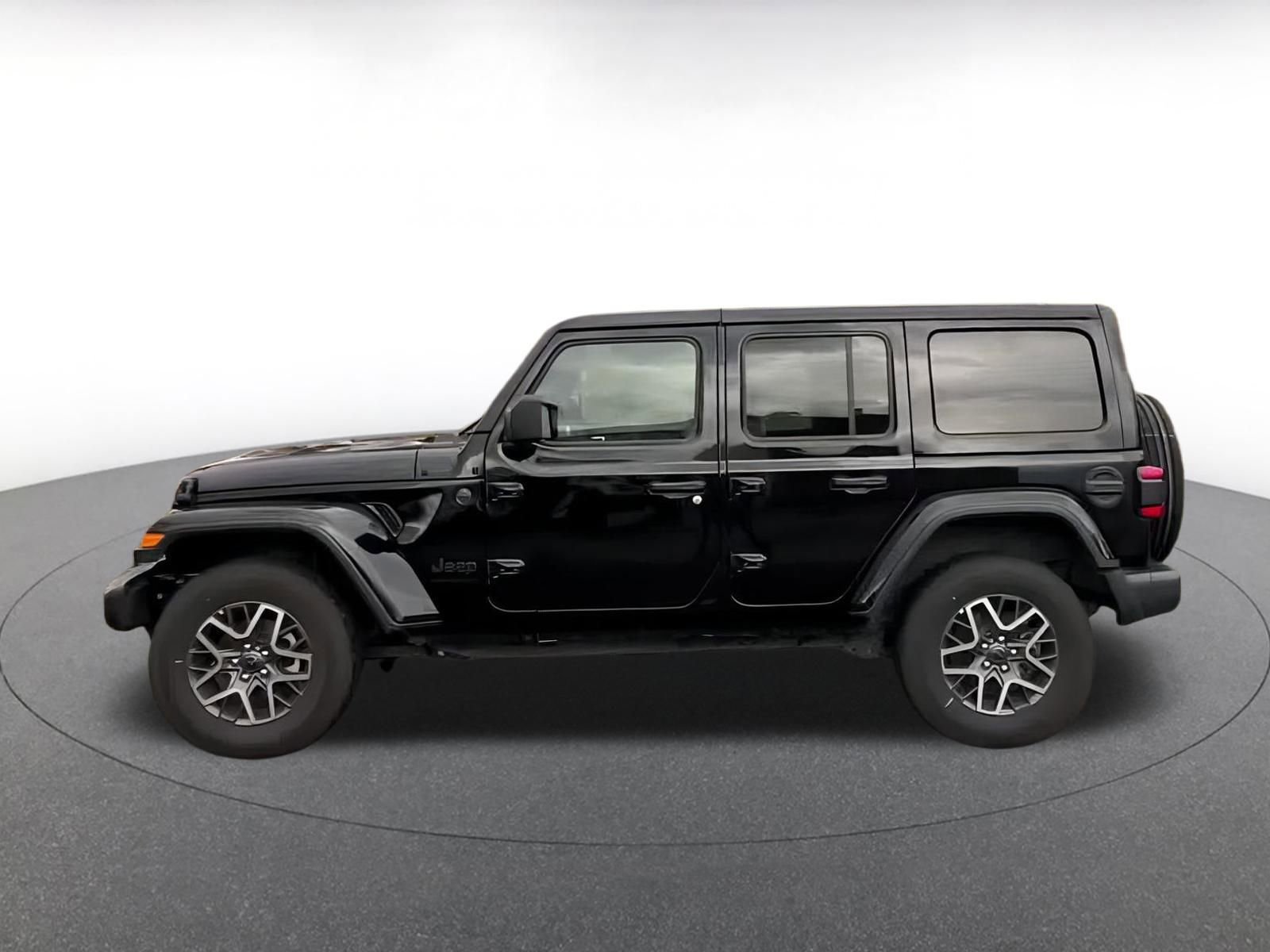 Thumbnail: 2025 Jeep Wrangler - 3