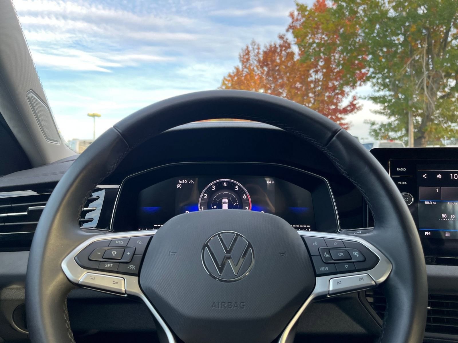 Thumbnail: 2025 Volkswagen Jetta - 28