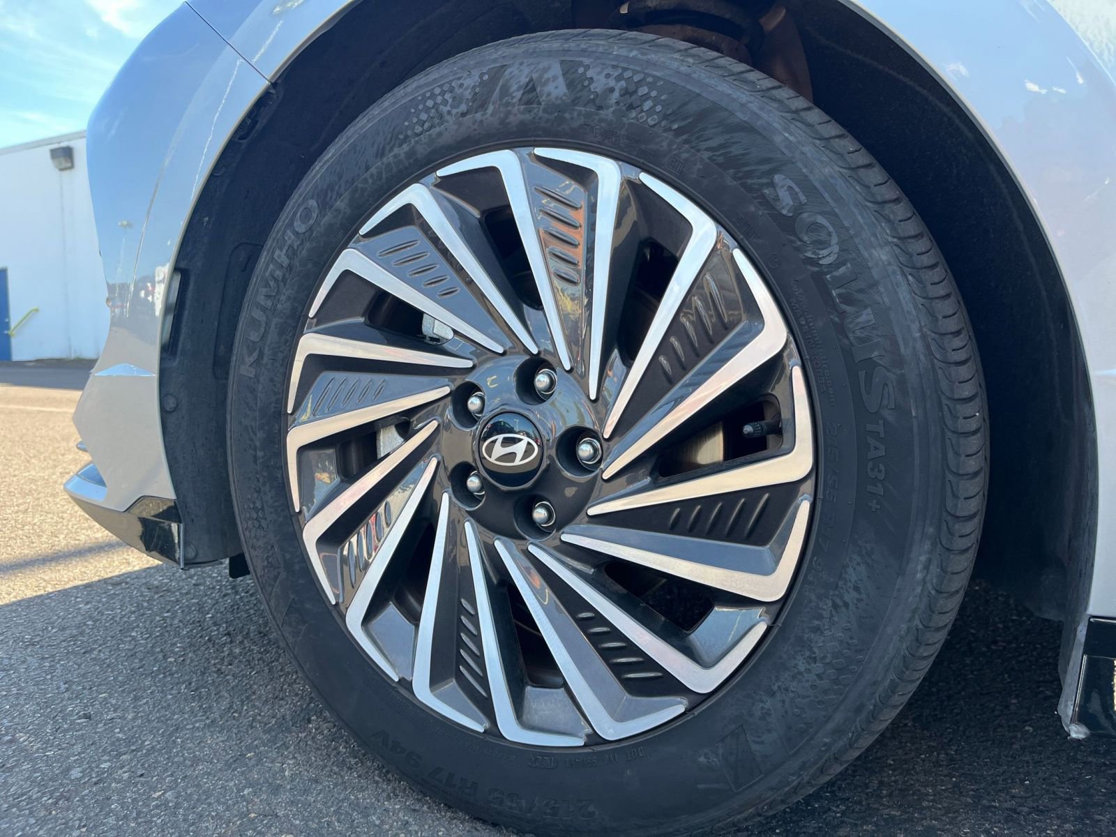 Thumbnail: 2024 Hyundai Sonata - 31