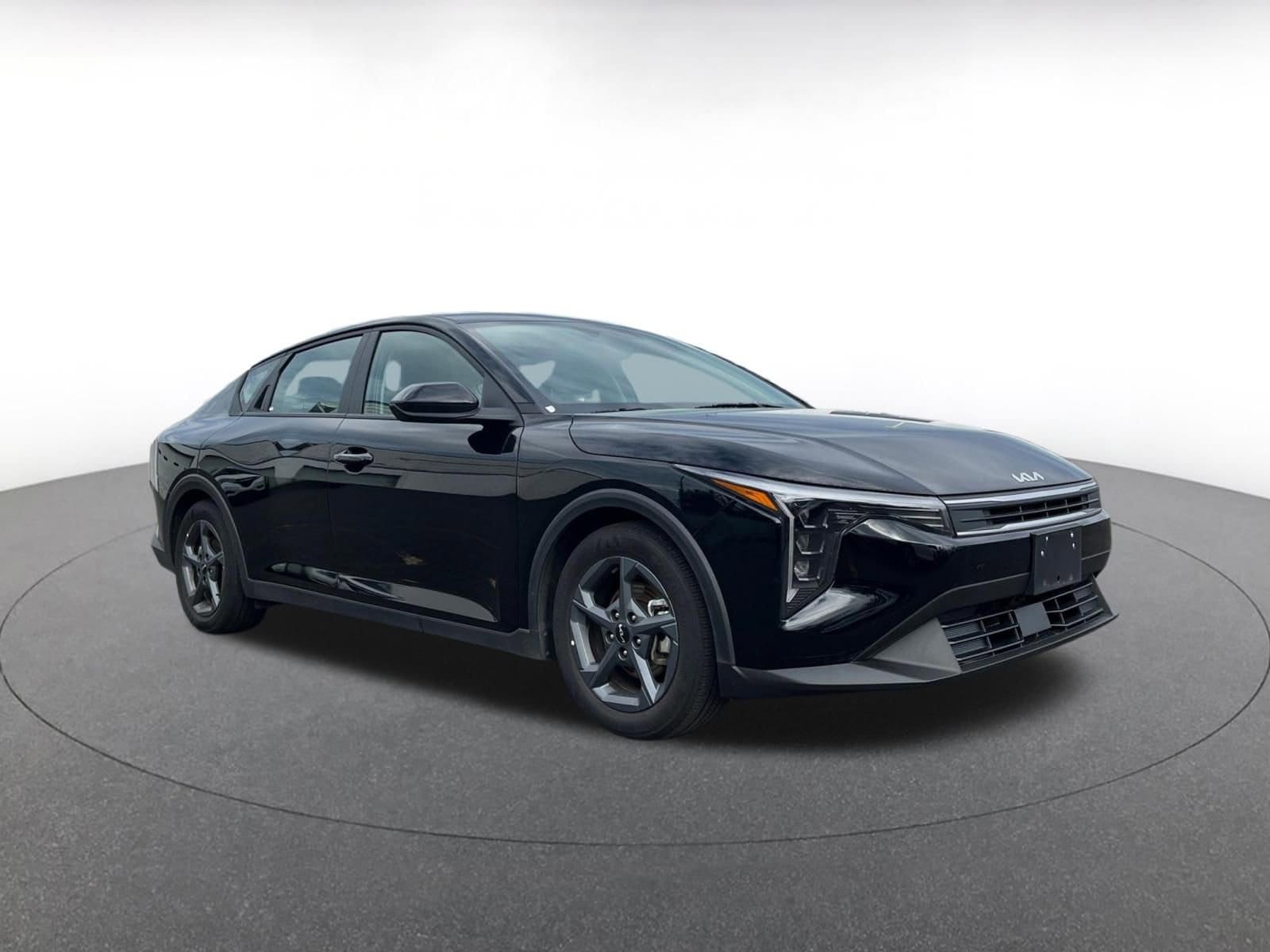 Thumbnail: 2025 Kia K4 - 1