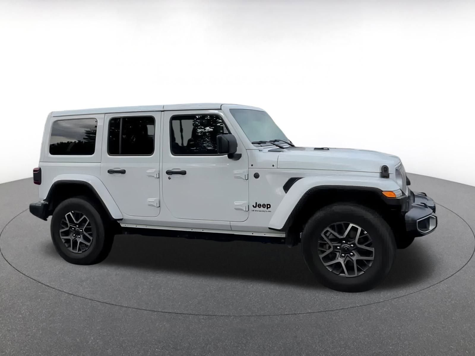 Thumbnail: 2025 Jeep Wrangler - 15