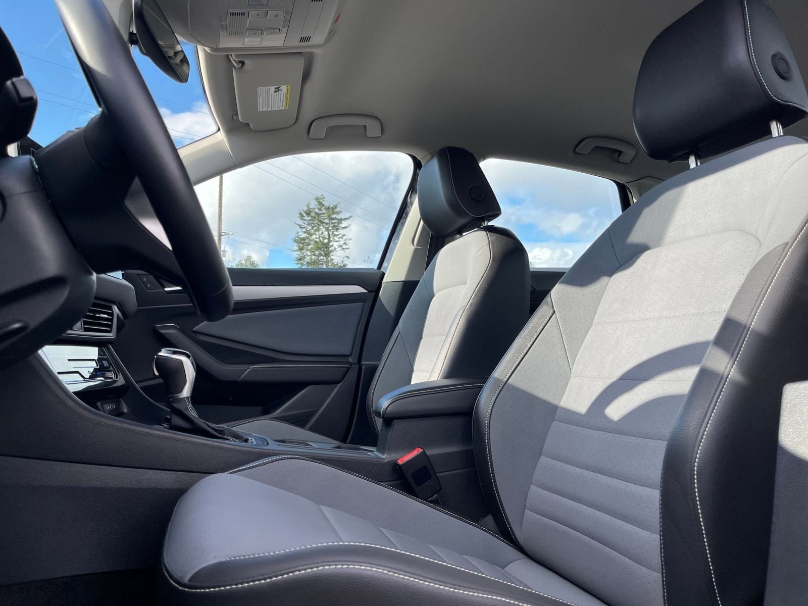 Thumbnail: 2025 Volkswagen Jetta - 27