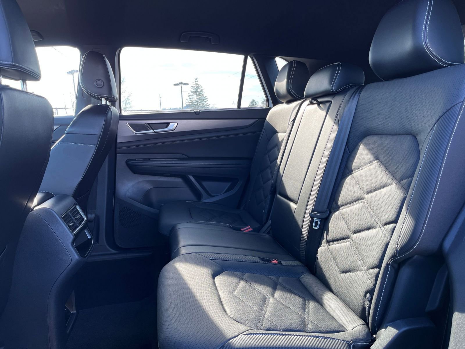 Thumbnail: 2024 Volkswagen Atlas - 28