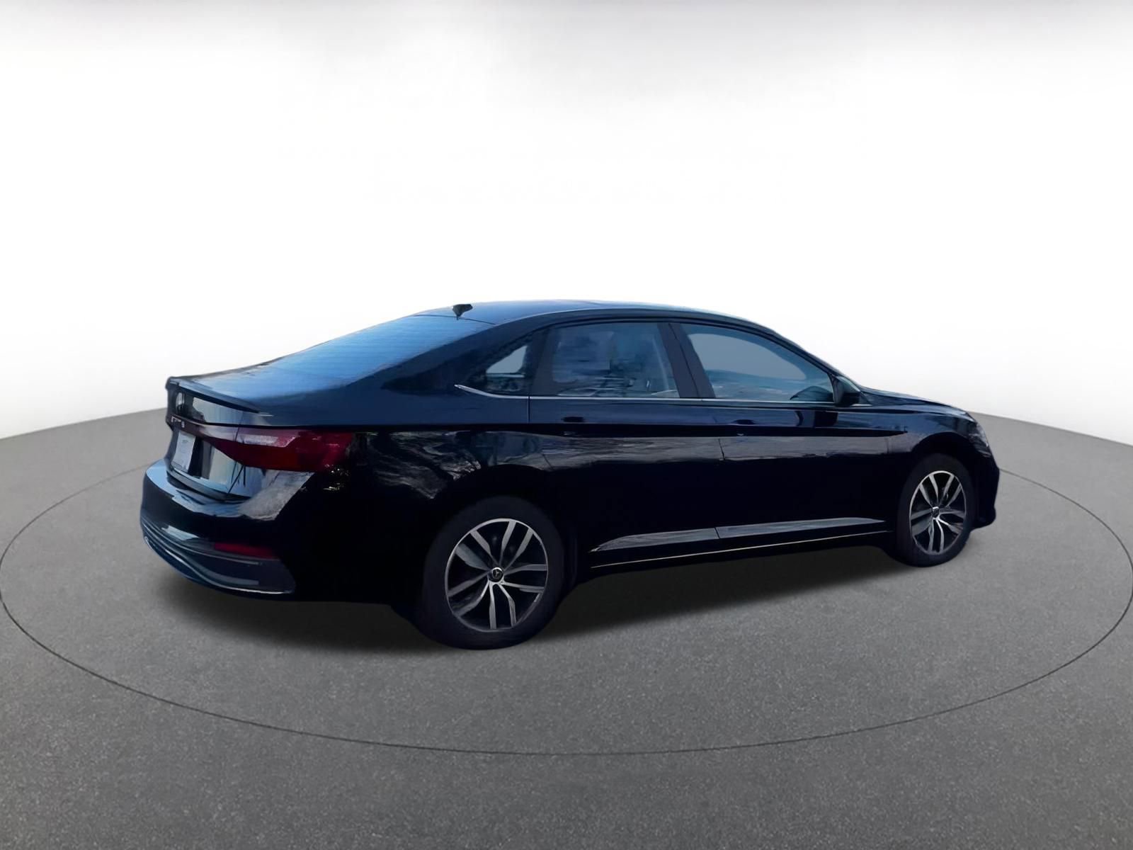 Thumbnail: 2025 Volkswagen Jetta - 11