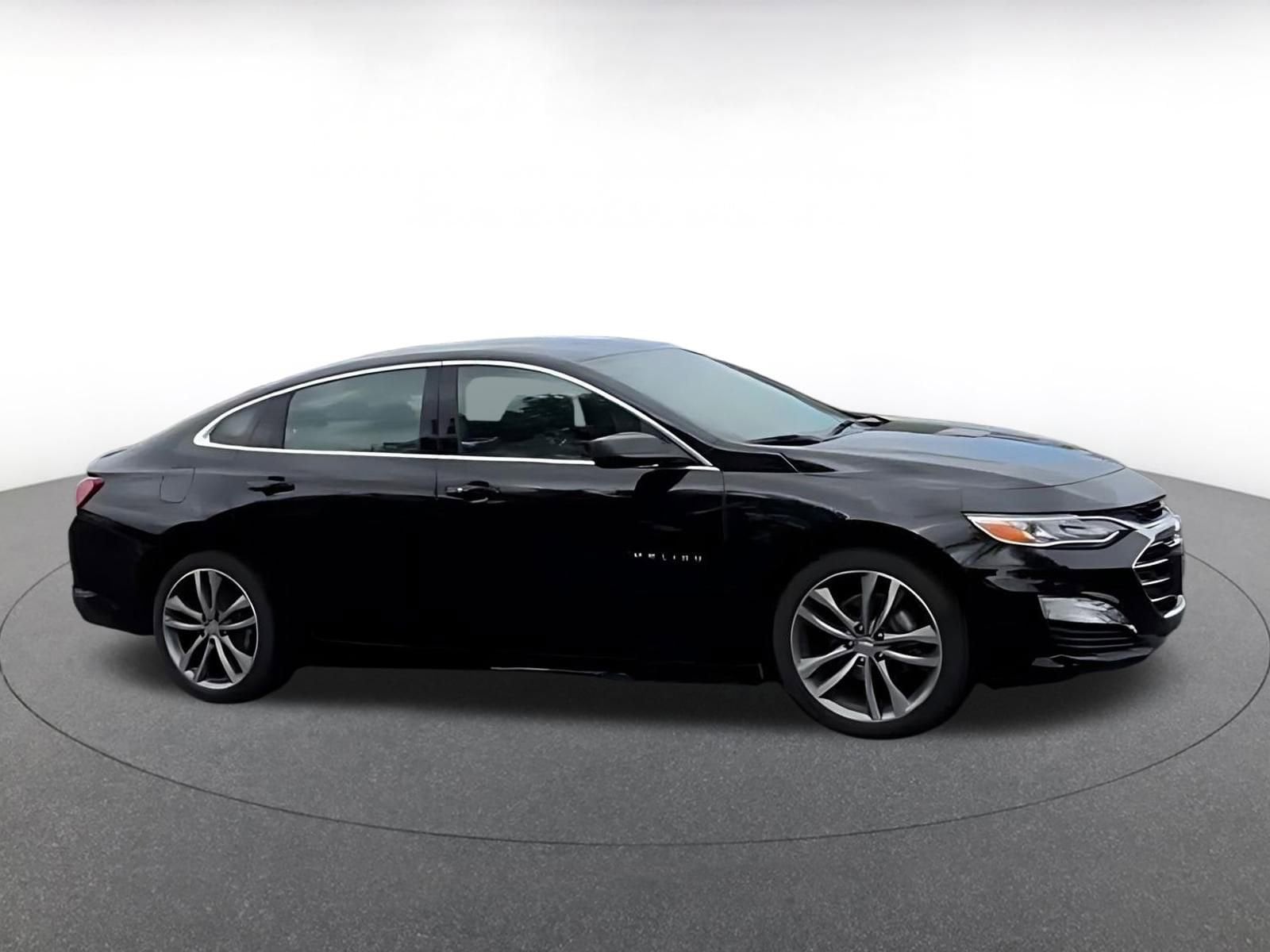 Thumbnail: 2024 Chevrolet Malibu - 11