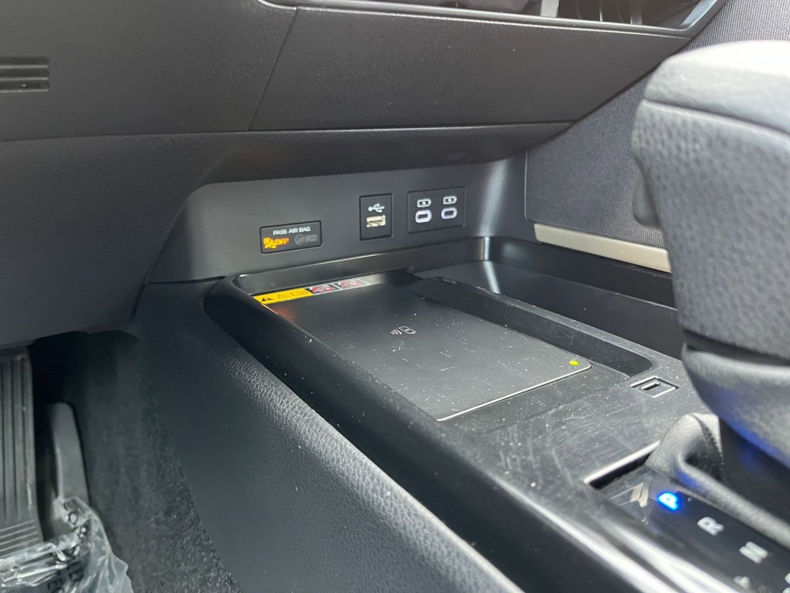 Thumbnail: 2025 Toyota Camry - 30