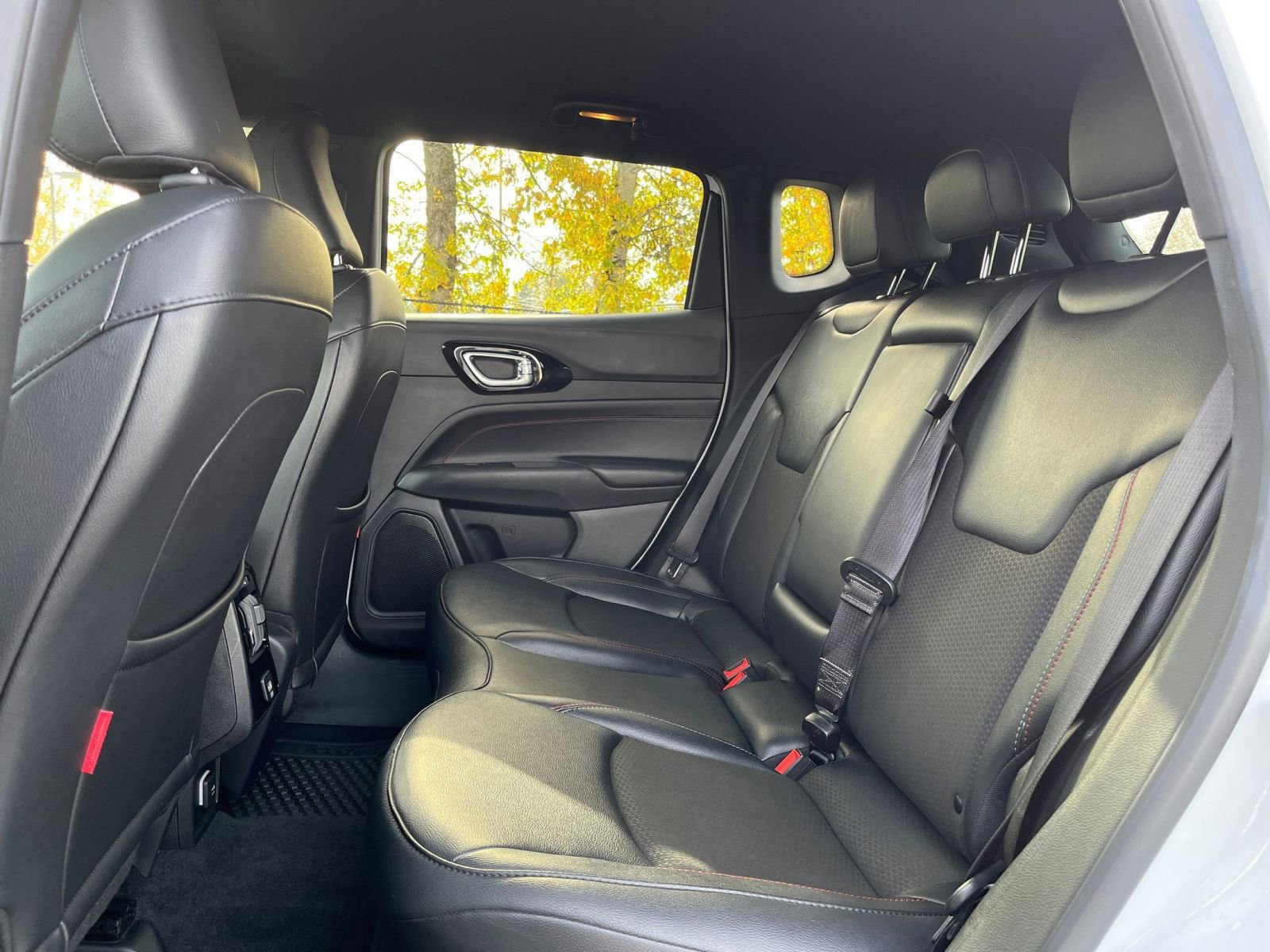 Thumbnail: 2025 Jeep Compass - 24