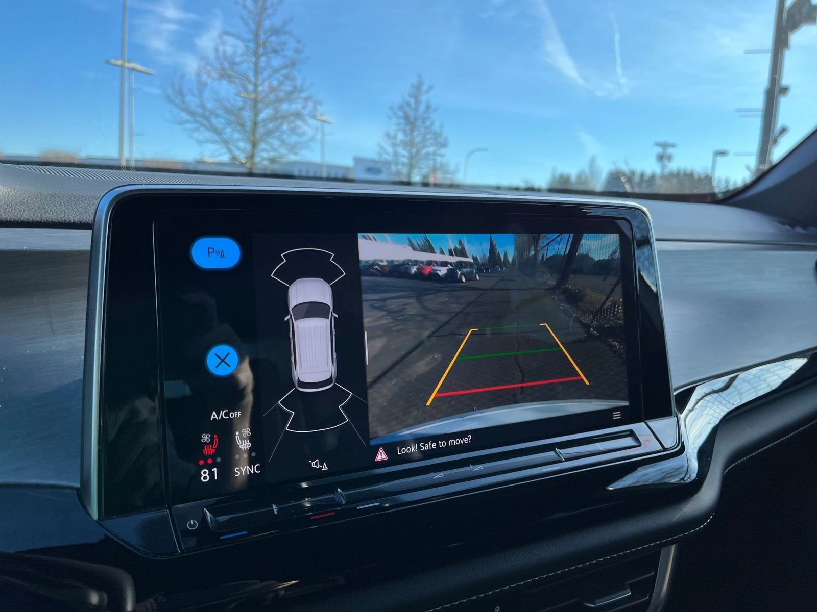 Thumbnail: 2024 Volkswagen Atlas - 18