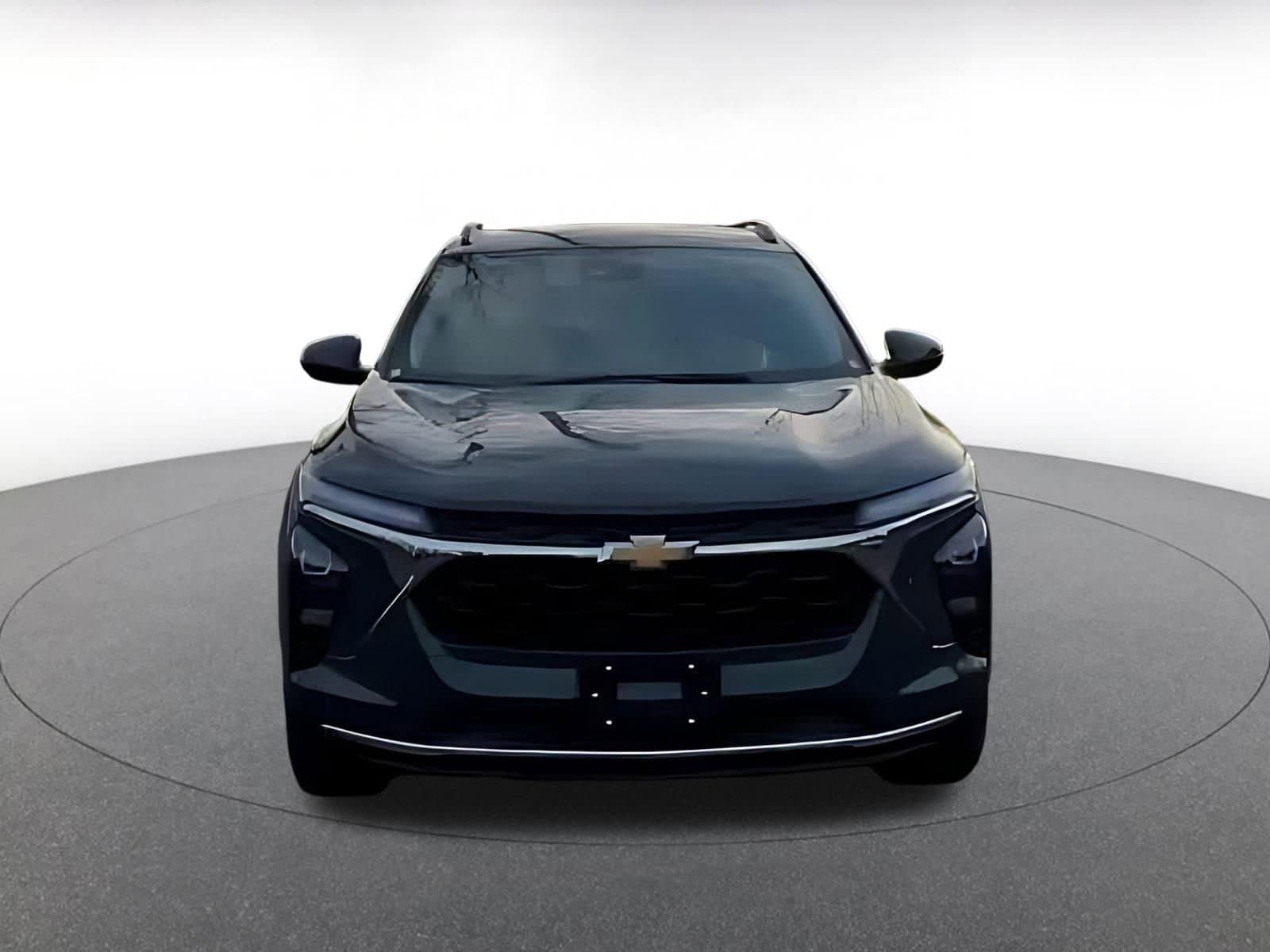 Thumbnail: 2025 Chevrolet Trax - 4