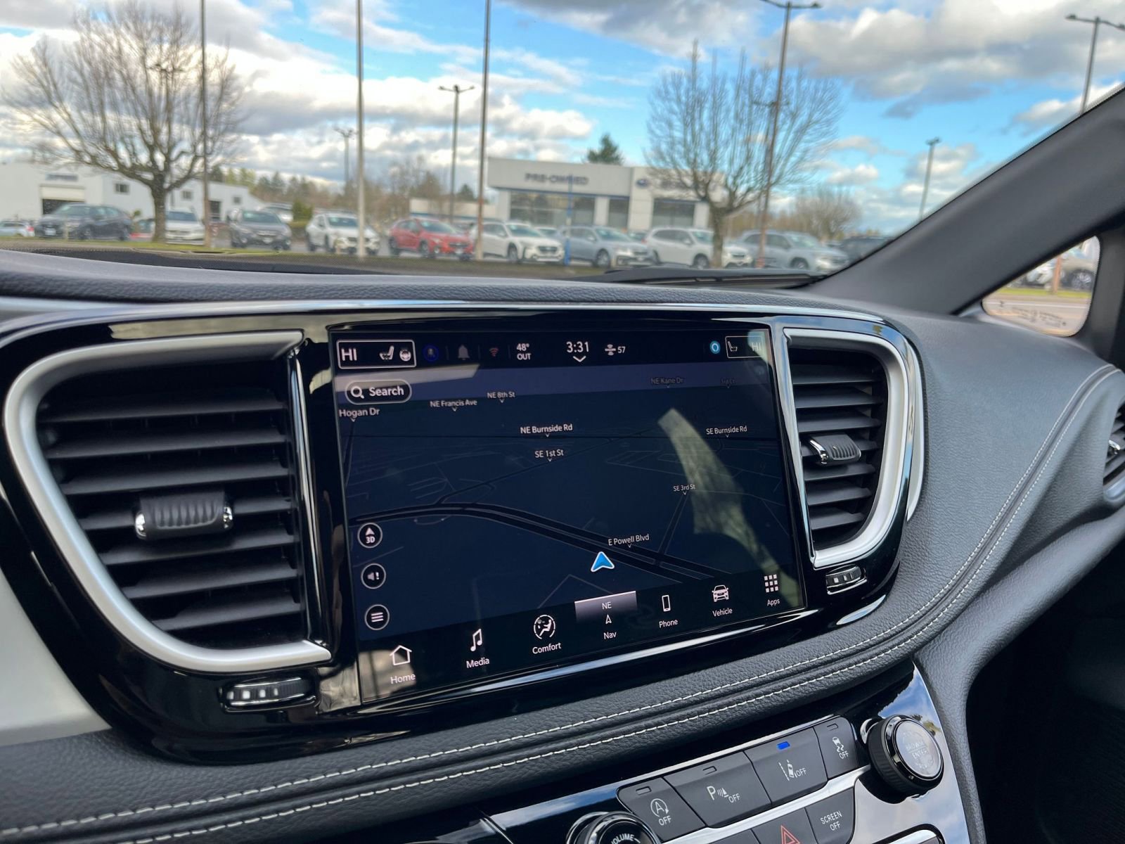 Thumbnail: 2025 Chrysler Pacifica - 20