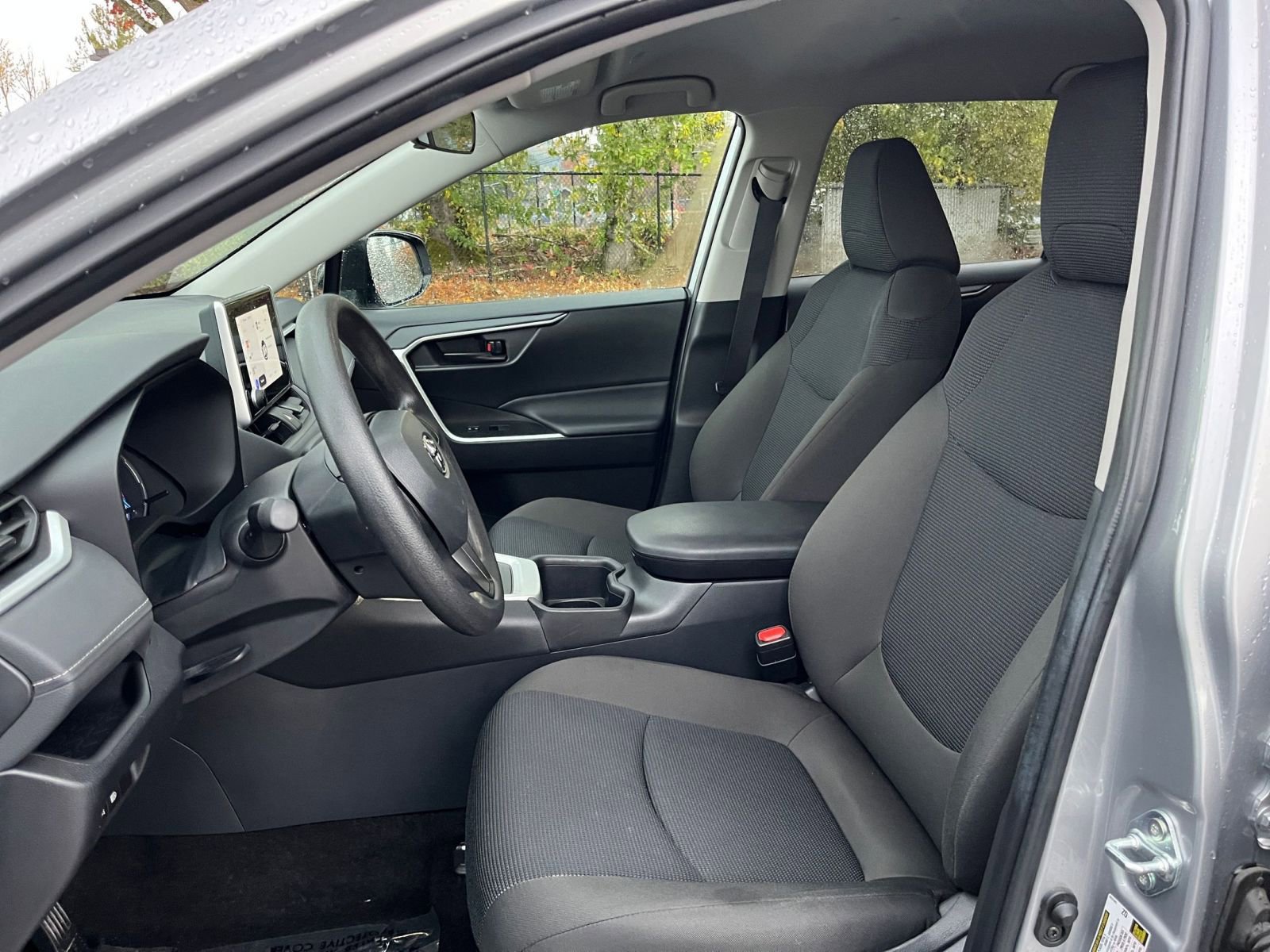 Thumbnail: 2025 Toyota RAV4 - 34