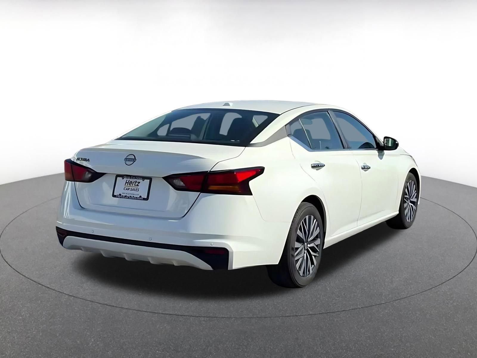 Thumbnail: 2025 Nissan Altima - 14