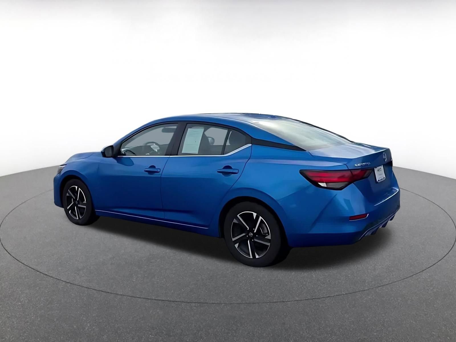 Thumbnail: 2025 Nissan Sentra - 10