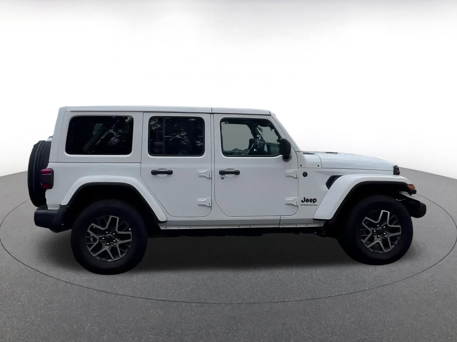 Thumbnail: 2025 Jeep Wrangler - 14