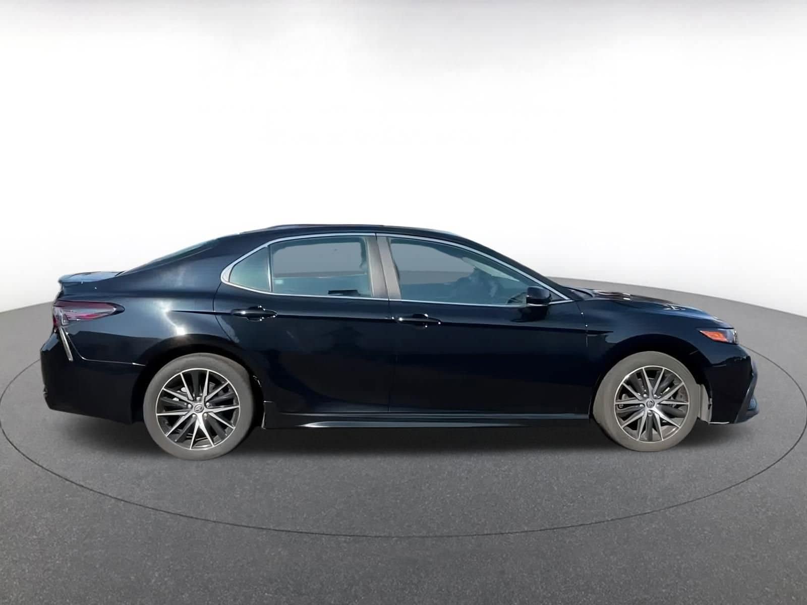 Thumbnail: 2024 Toyota Camry - 16