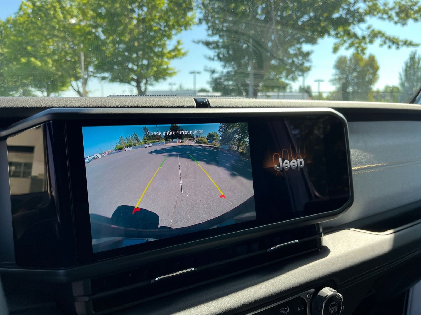 Thumbnail: 2025 Jeep Wrangler - 17