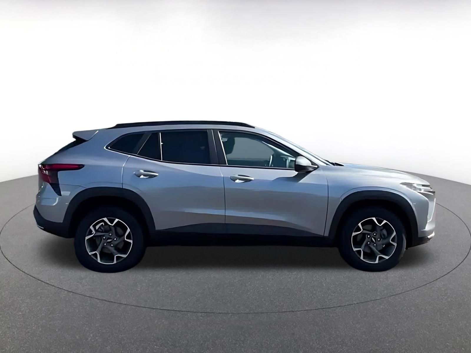Thumbnail: 2025 Chevrolet Trax - 16