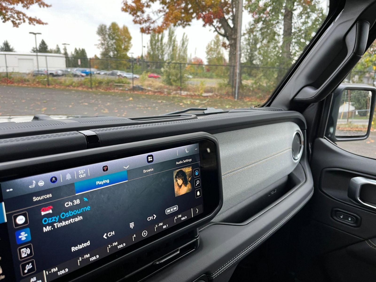 Thumbnail: 2025 Jeep Wrangler - 34