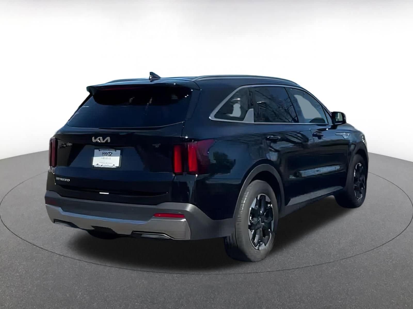 2024 Kia Sorento S 11