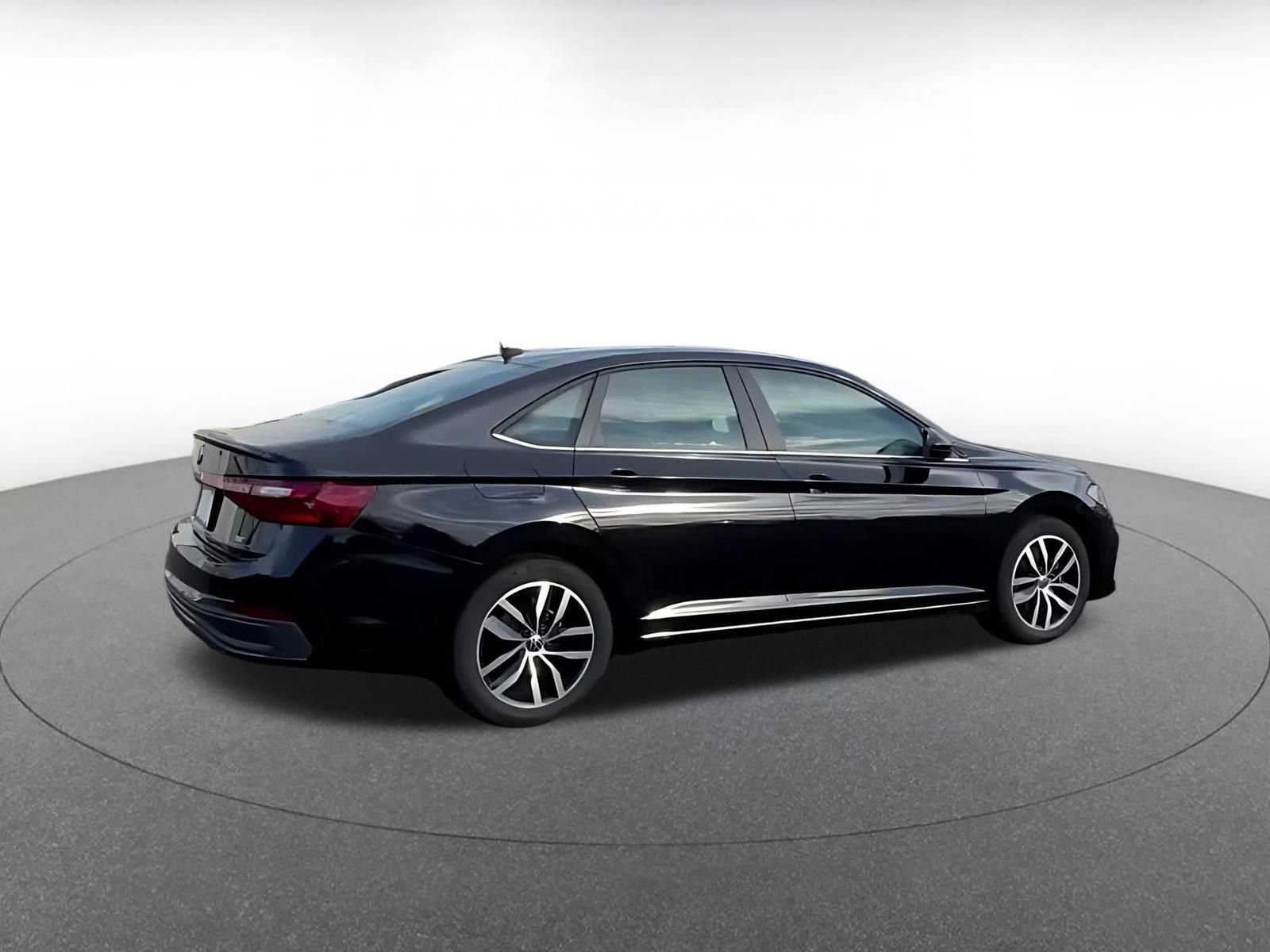 Thumbnail: 2025 Volkswagen Jetta - 14