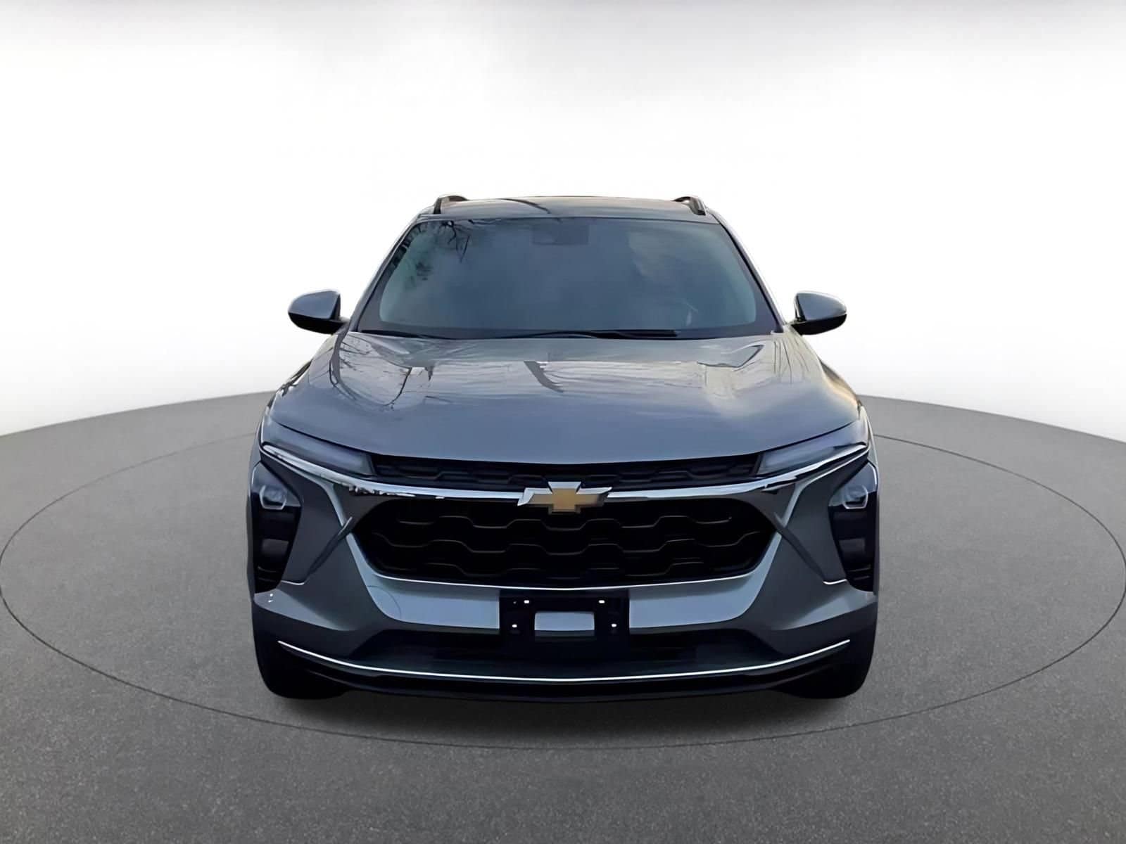 Thumbnail: 2025 Chevrolet Trax - 4