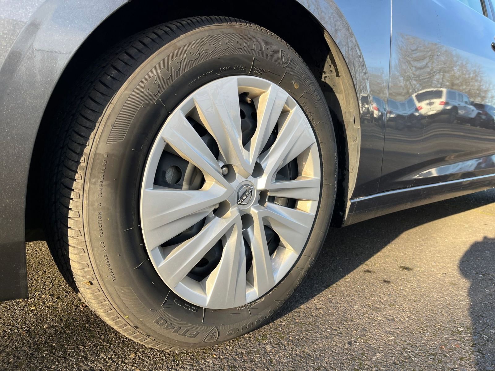 Thumbnail: 2025 Nissan Sentra - 28