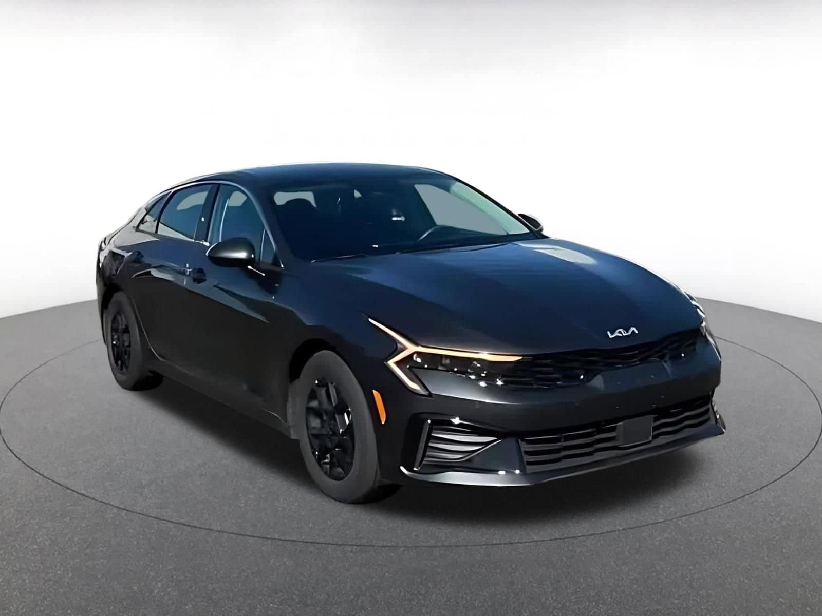 Thumbnail: 2025 Kia K5 - 3