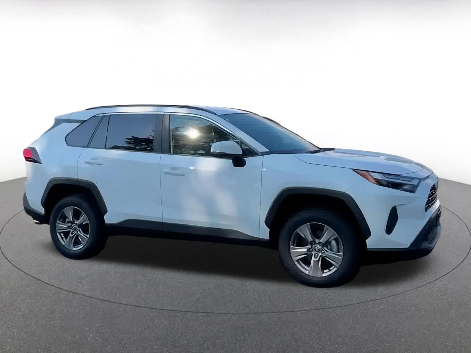 Thumbnail: 2024 Toyota RAV4 - 9