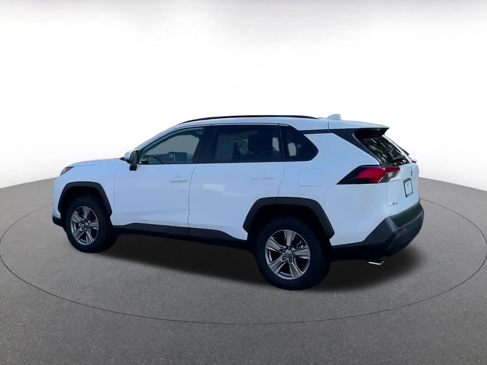 Thumbnail: 2024 Toyota RAV4 - 8