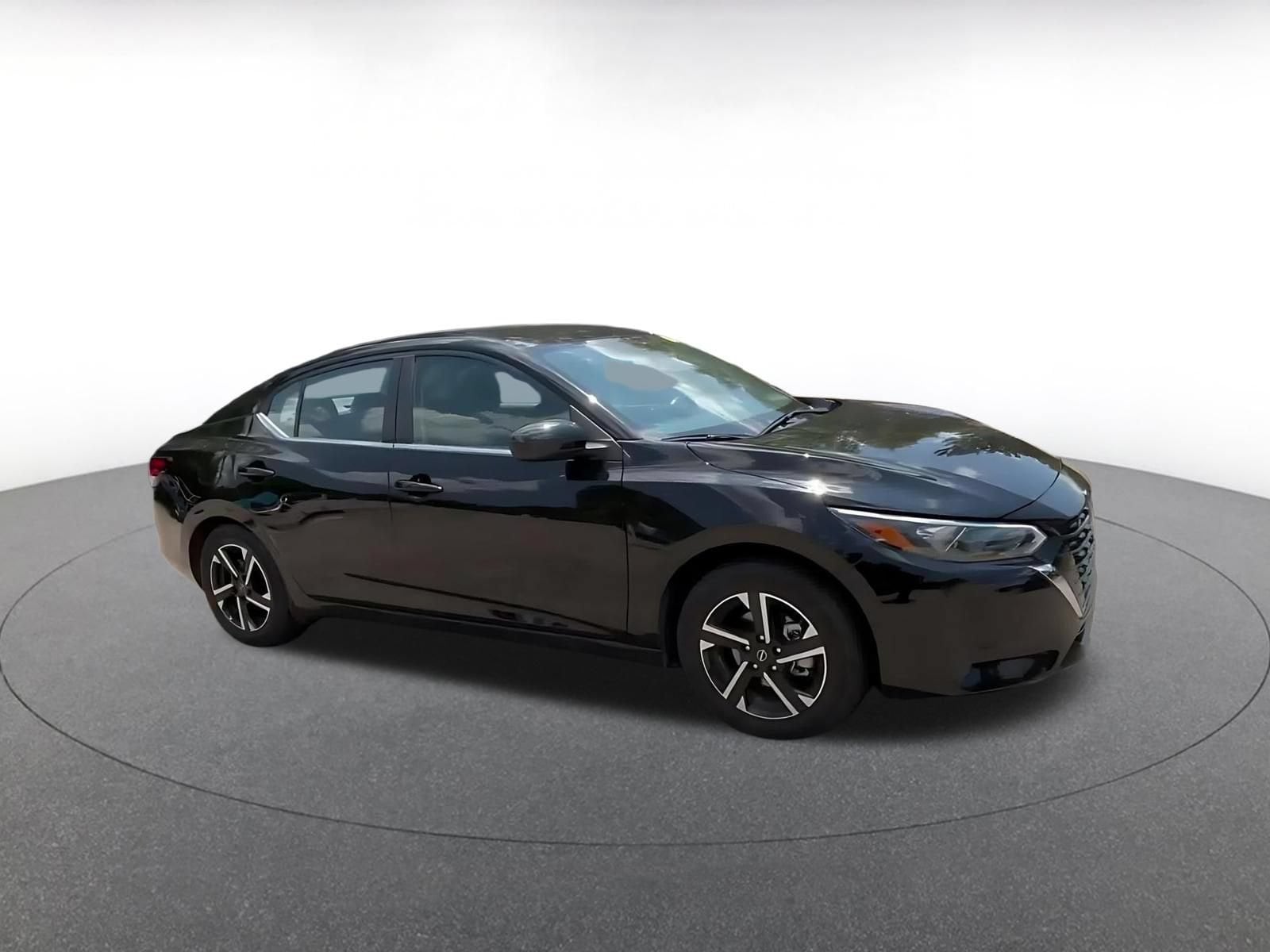 Thumbnail: 2025 Nissan Sentra - 2