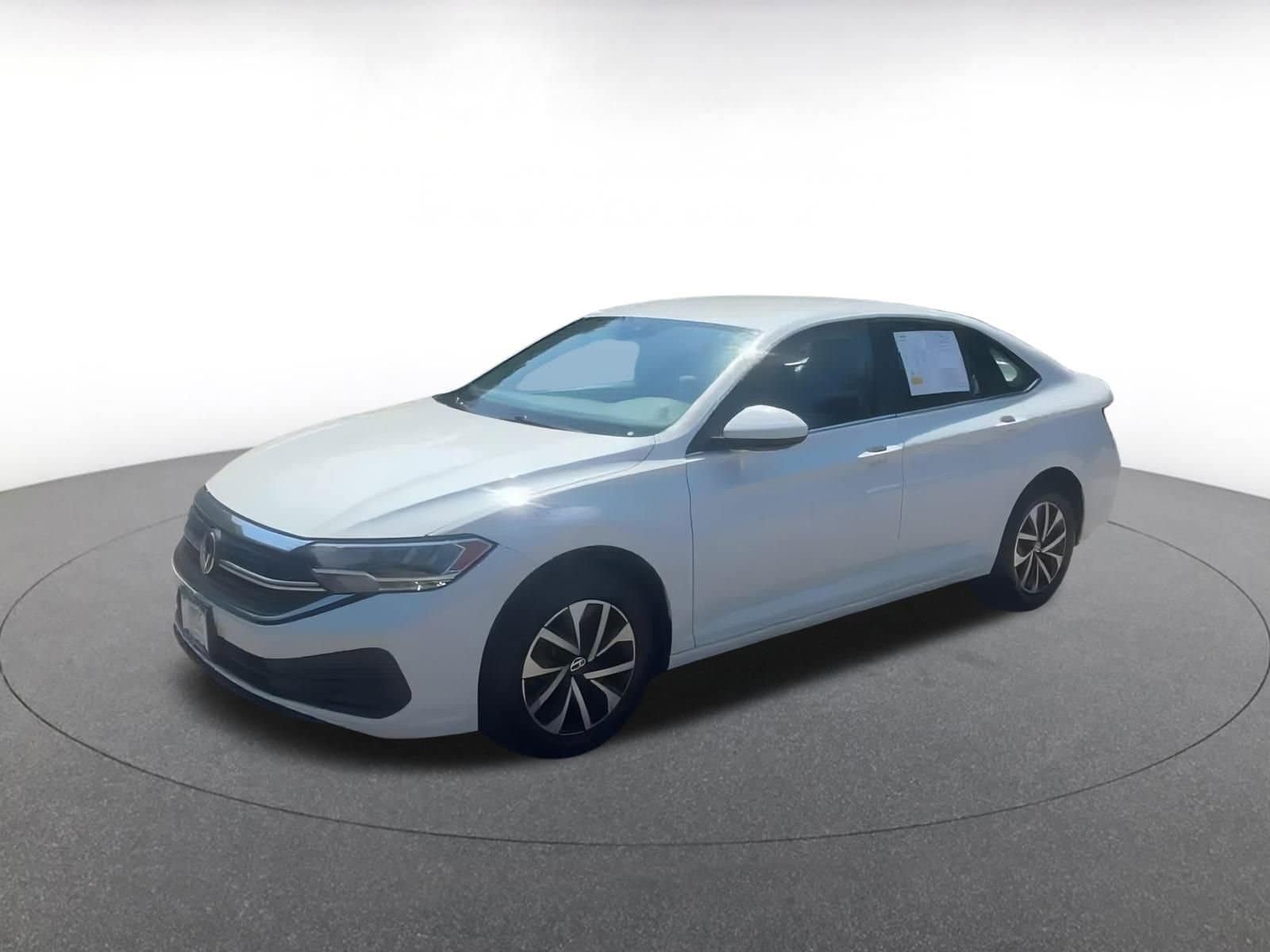 Thumbnail: 2024 Volkswagen Jetta - 10