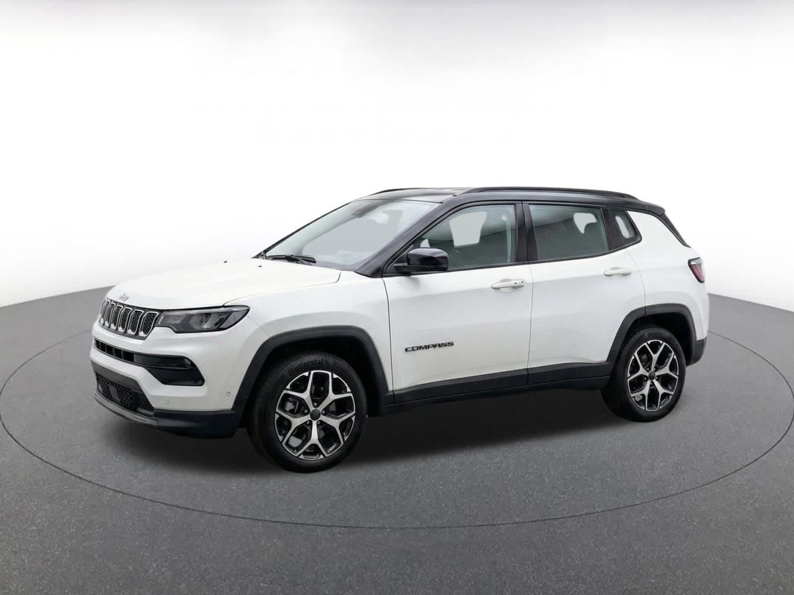 Thumbnail: 2025 Jeep Compass - 3
