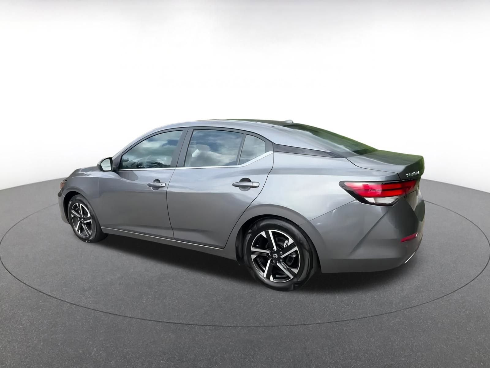 Thumbnail: 2024 Nissan Sentra - 10