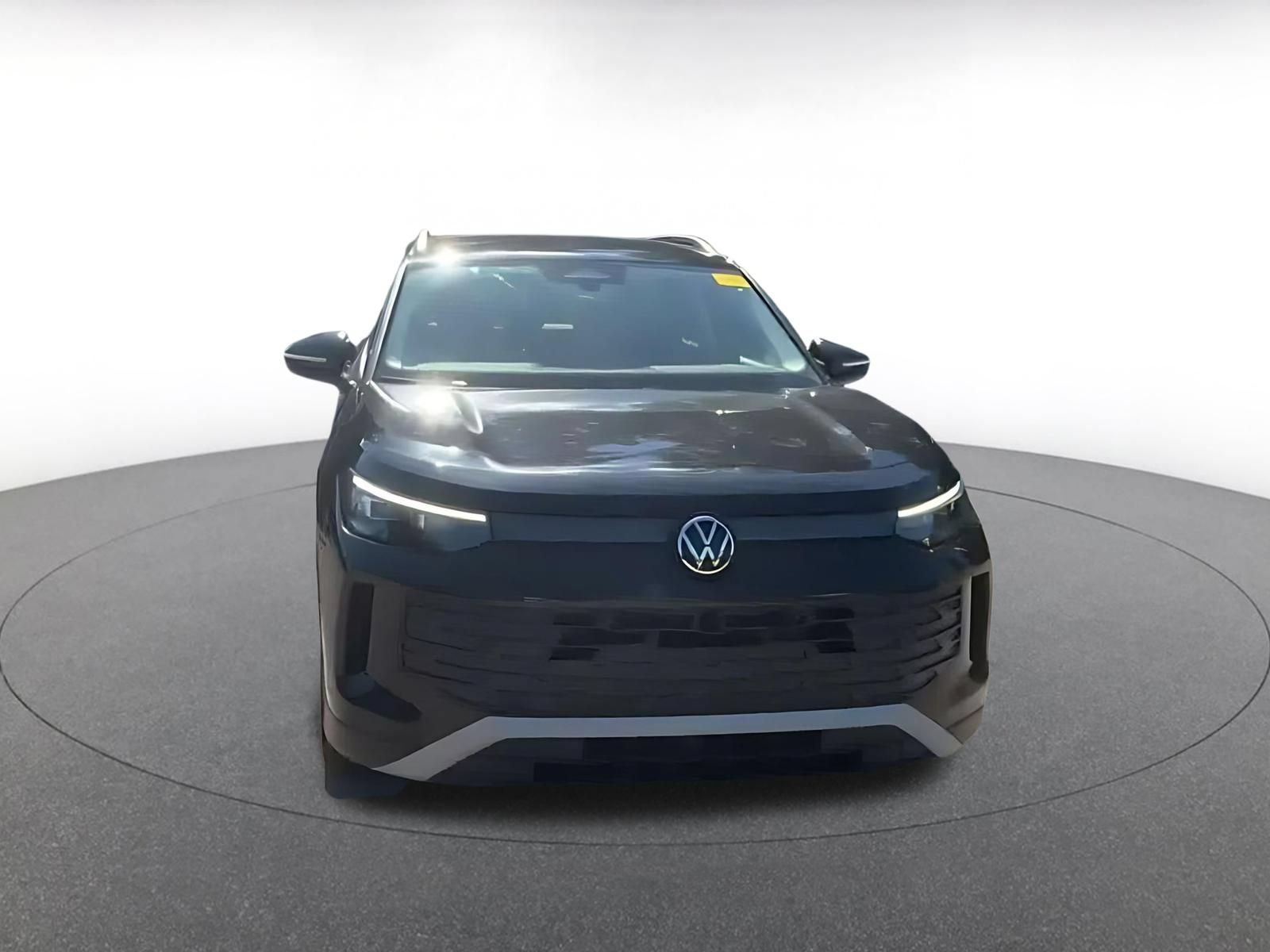 Thumbnail: 2026 Volkswagen Tiguan - 3
