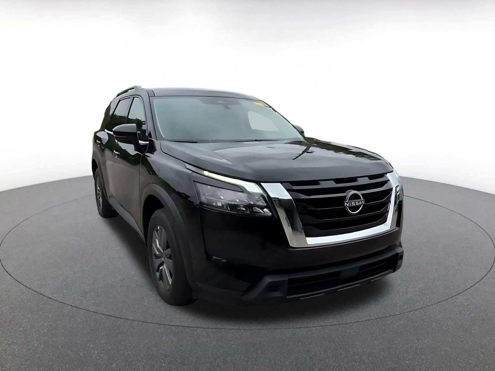 Thumbnail: 2025 Nissan Pathfinder - 3