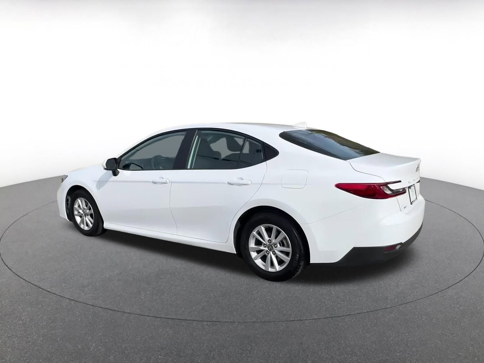 Thumbnail: 2025 Toyota Camry - 10