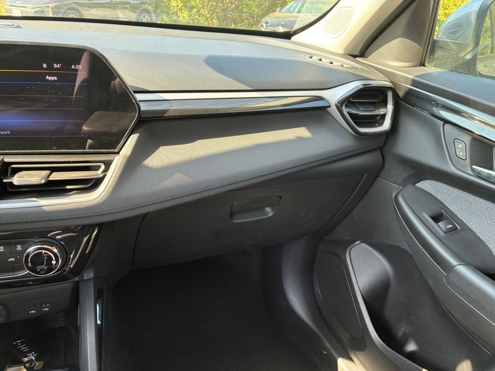 Thumbnail: 2025 Chevrolet TrailBlazer - 33