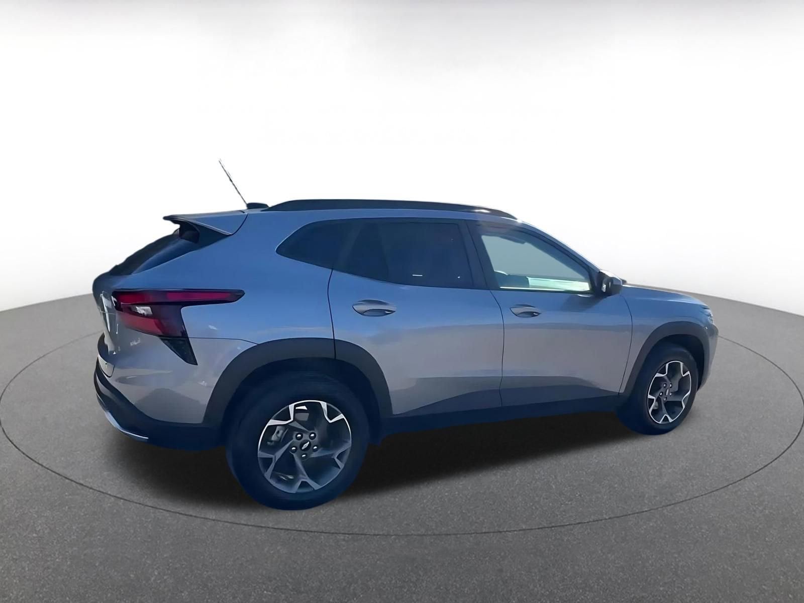 Thumbnail: 2025 Chevrolet Trax - 15