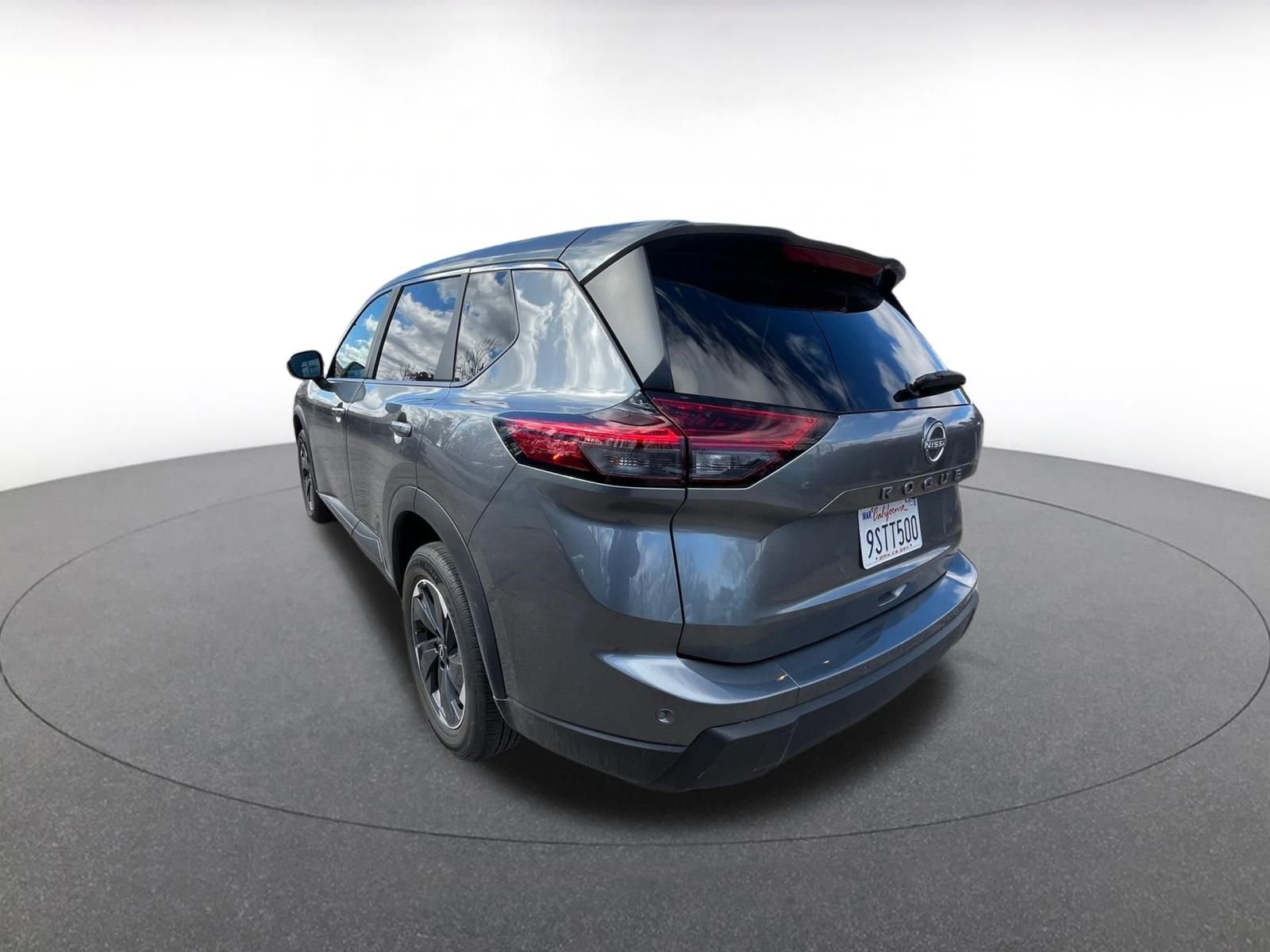 Thumbnail: 2025 Nissan Rogue - 15