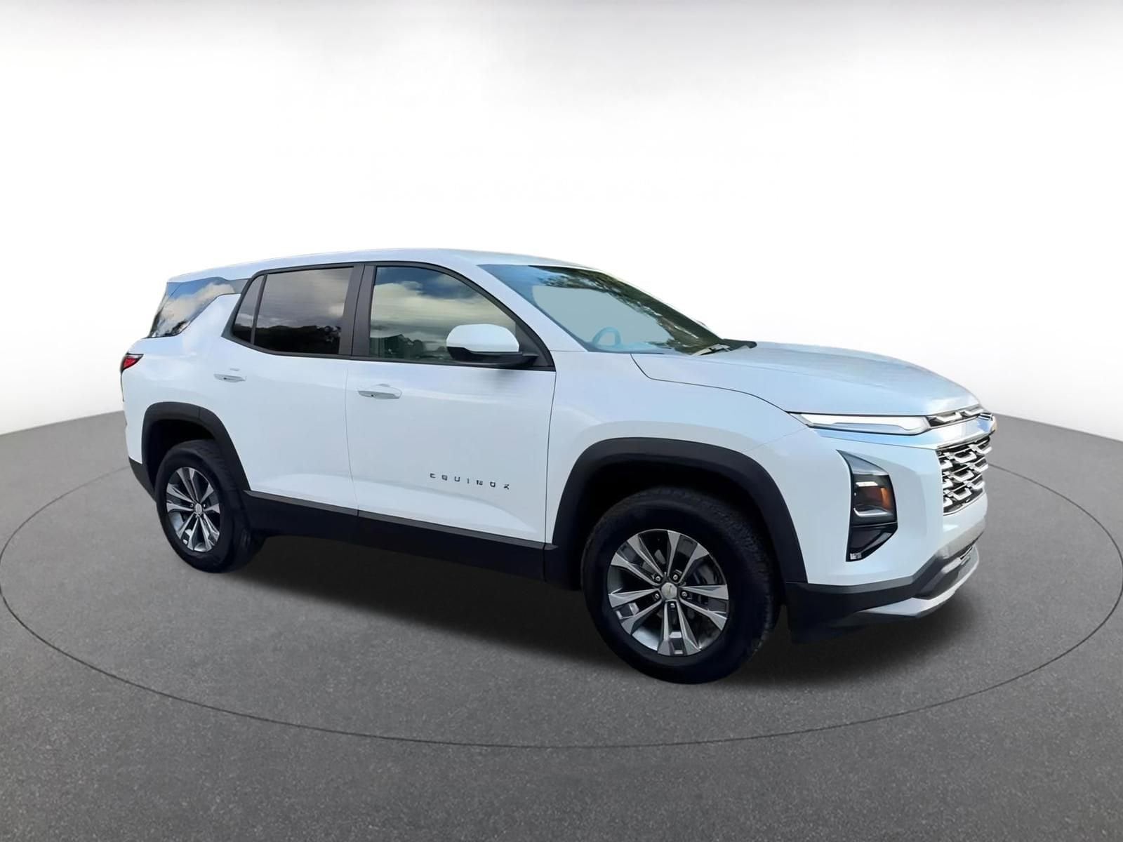 Thumbnail: 2025 Chevrolet Equinox - 2