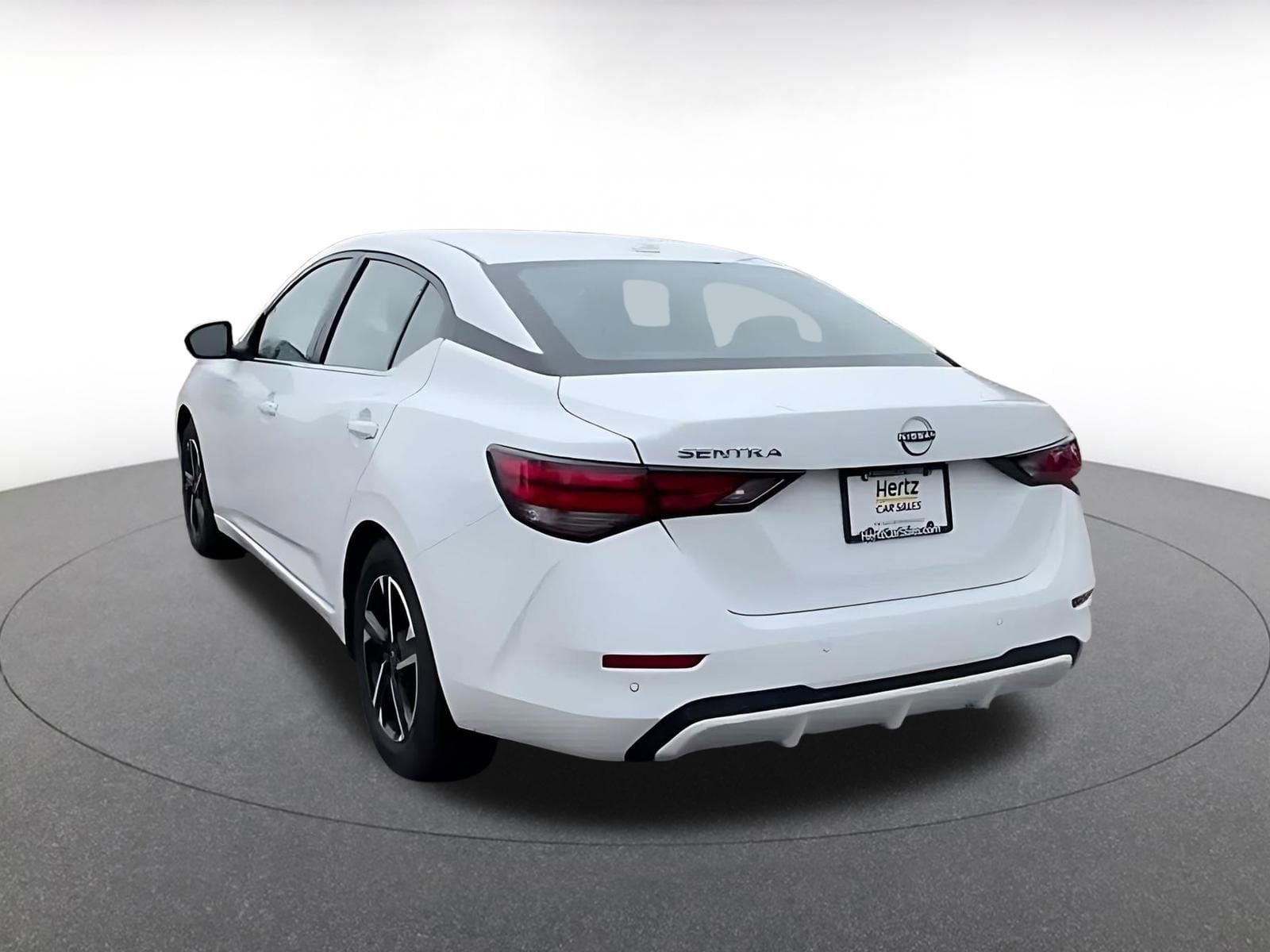 Thumbnail: 2025 Nissan Sentra - 11