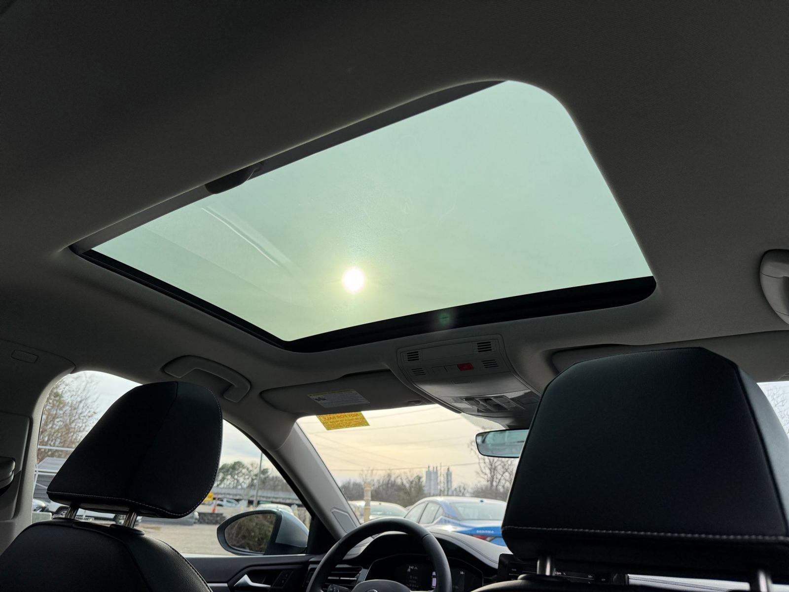 Thumbnail: 2025 Volkswagen Jetta - 24