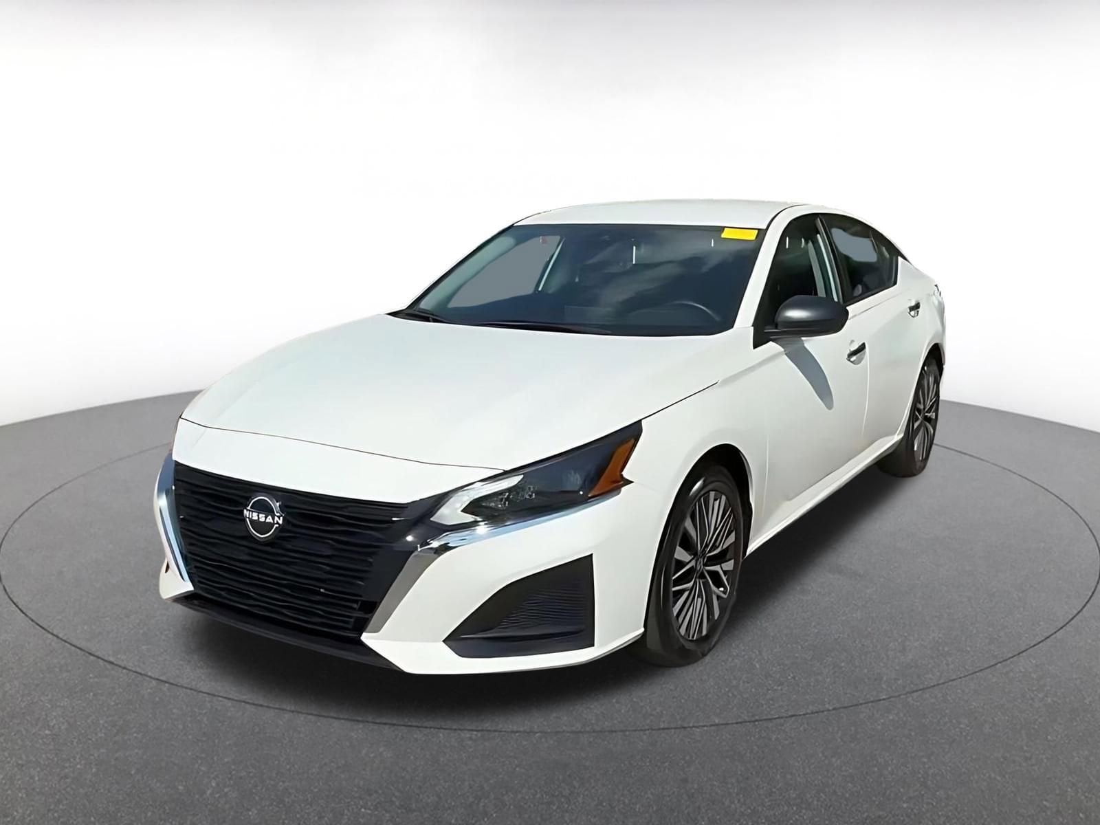 Thumbnail: 2025 Nissan Altima - 7