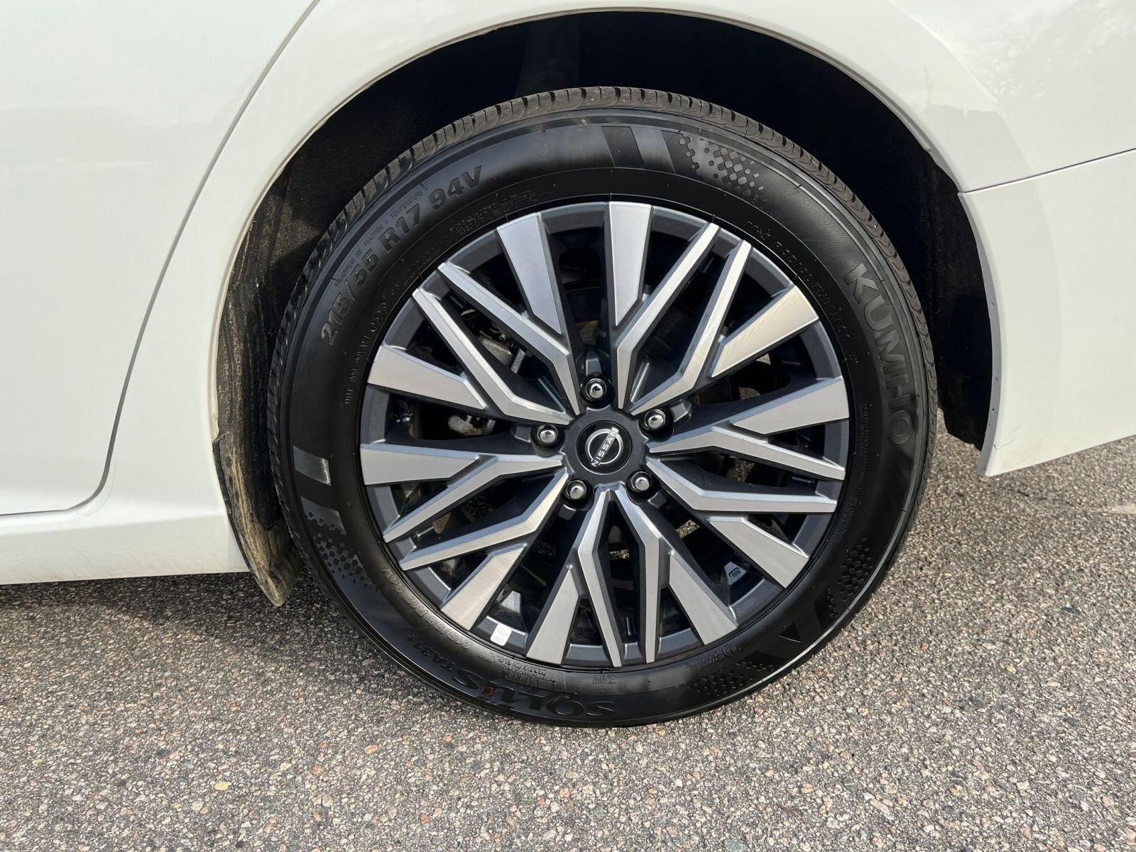 Thumbnail: 2025 Nissan Altima - 24