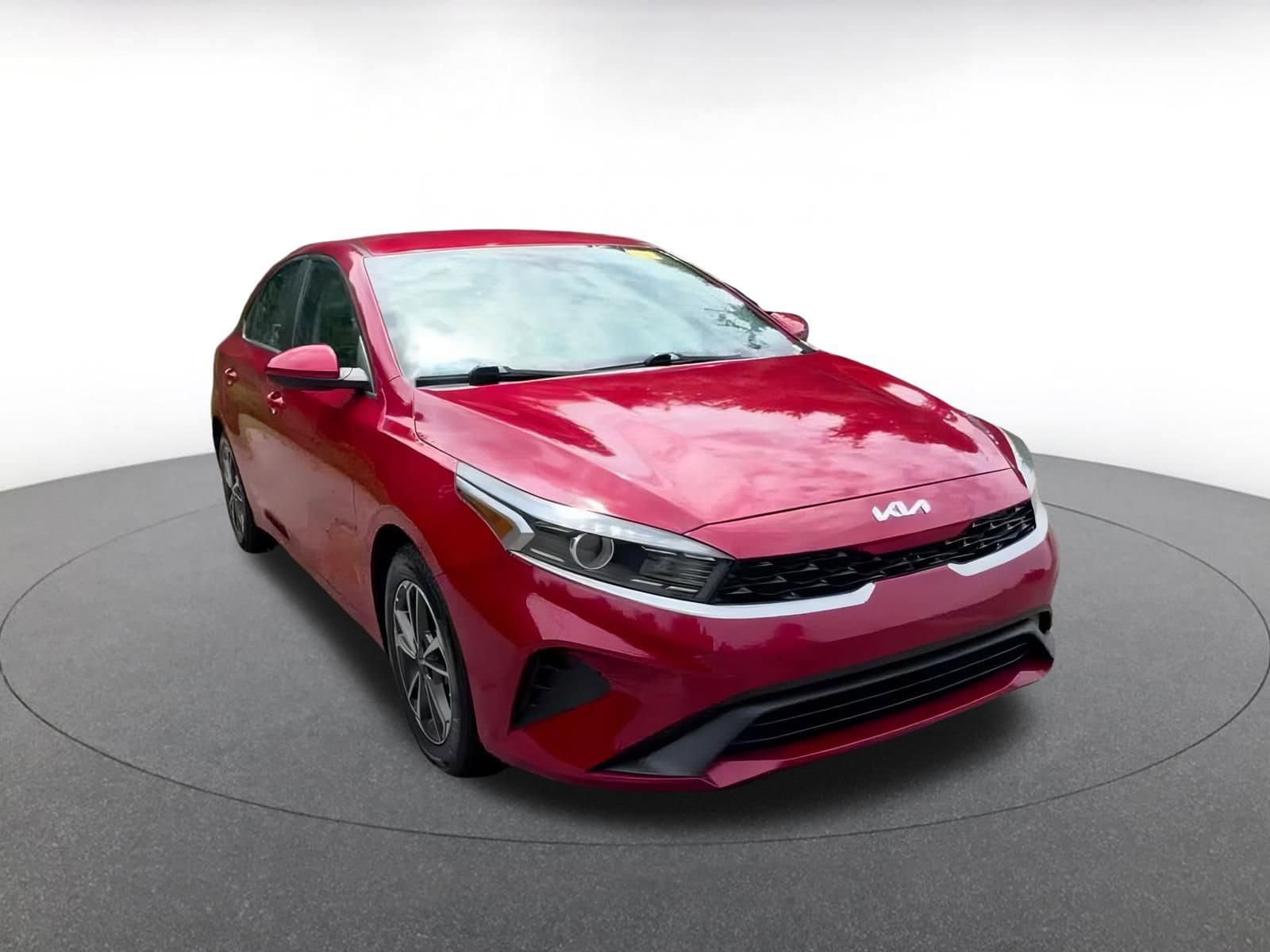 Thumbnail: 2023 Kia Forte - 3