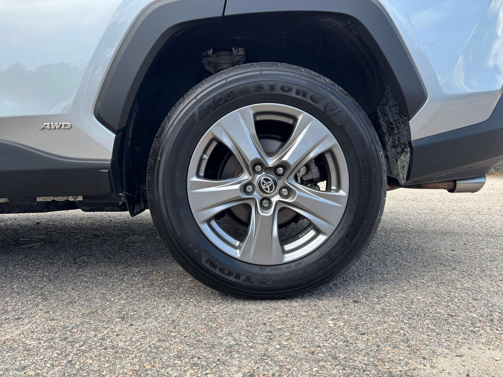 Thumbnail: 2024 Toyota RAV4 - 27